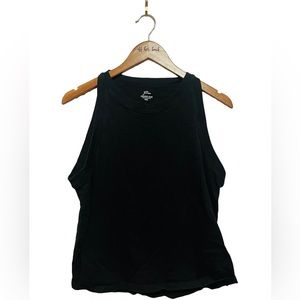 3/$25 🖤 Camel Razorback Tank (like new!)

Size: XXL

Brand: J.Crew